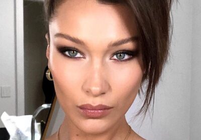 bella-hadid-foxy-eye-regard-renard