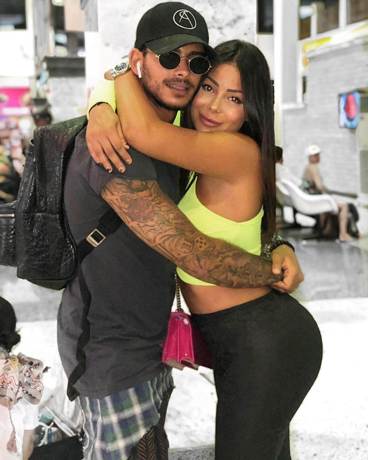 Maeva Ghennam Greg En Couple Maeva et Greg, ensemble lors du tournage des Marseillais à Dubaï !