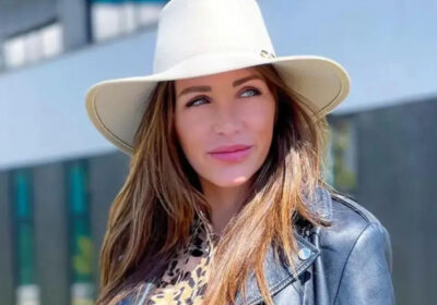 julia-paredes-visage